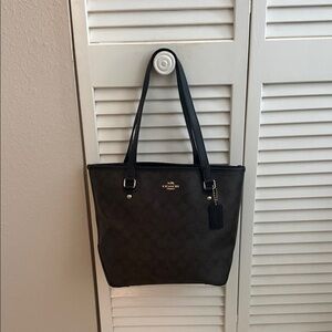 Coach Signature Zip Top Black and Brown Tote Bag -F34603